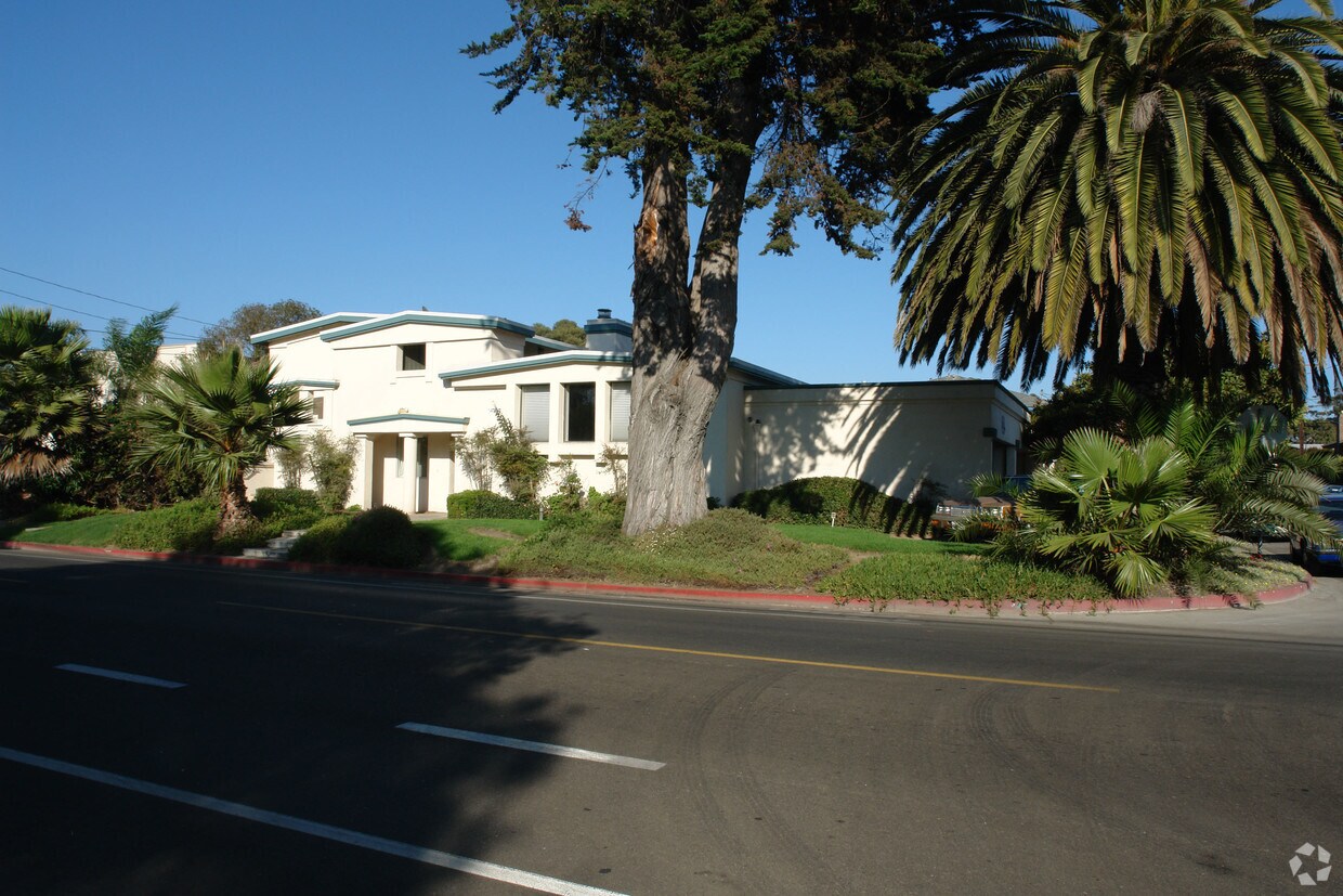 Primary Photo - The Hive at 828 EDM