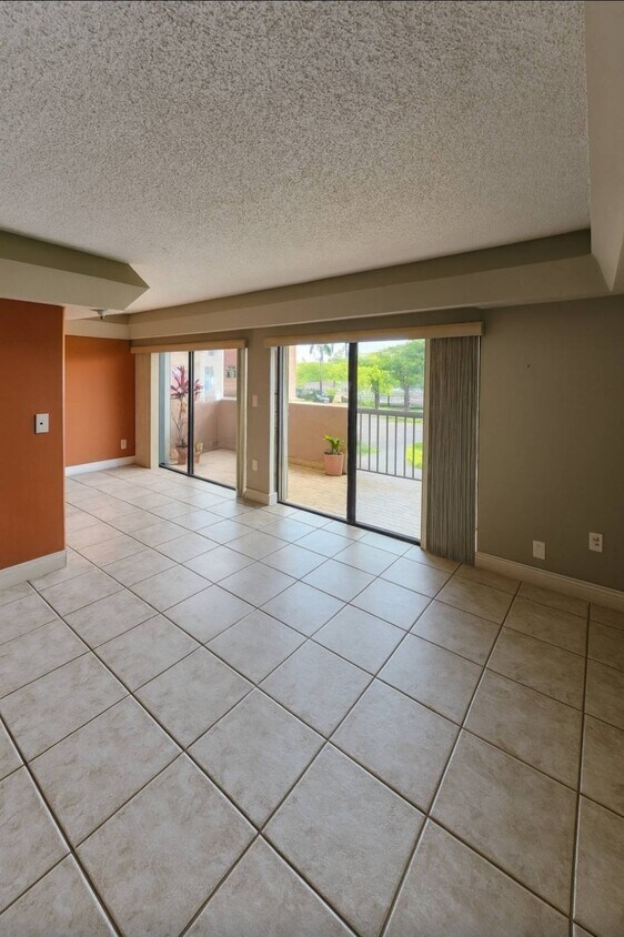 Primary Photo - 5900 SW 127th Ave