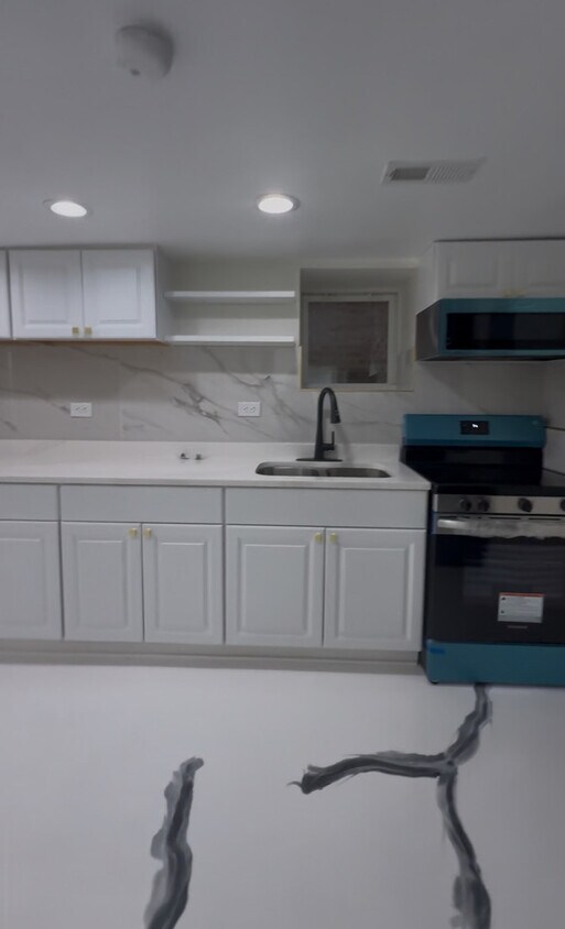 Foto principal - 3811 W 61st St