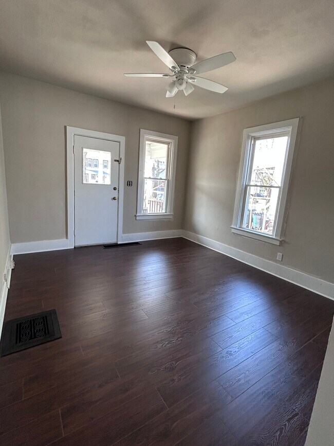 Living room - 701 Oakland Ave