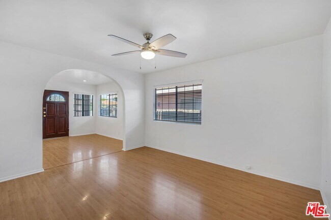 Foto del edificio - 11882 Ramona Ave