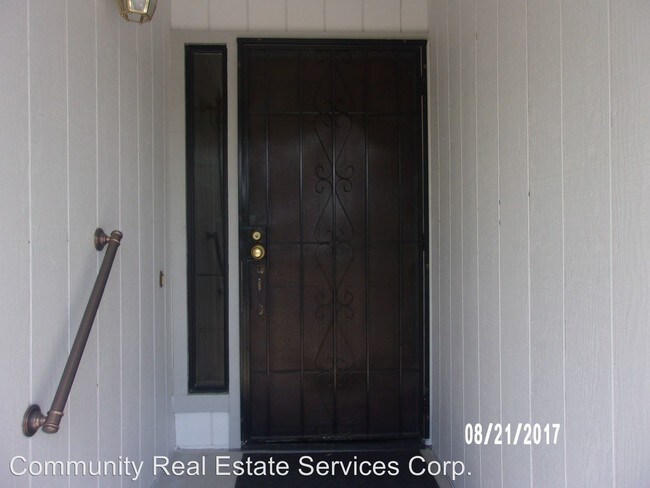Building Photo - 238 White Sands Dr