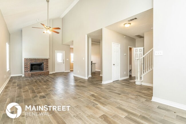 Building Photo - 7006 Cottonwood Cir