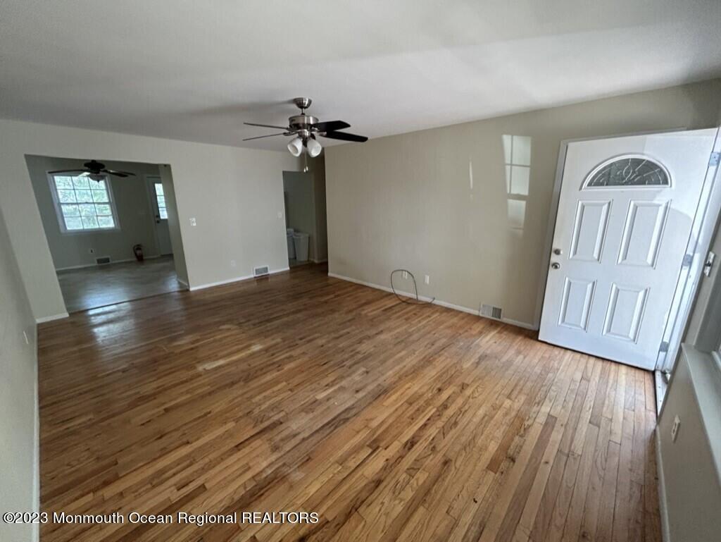 721 Burnt Tavern Rd Unit B, Point Pleasant, NJ 08742 Apartment for