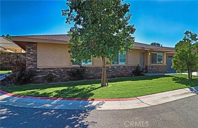 Building Photo - 34475 Myrtlewood Way