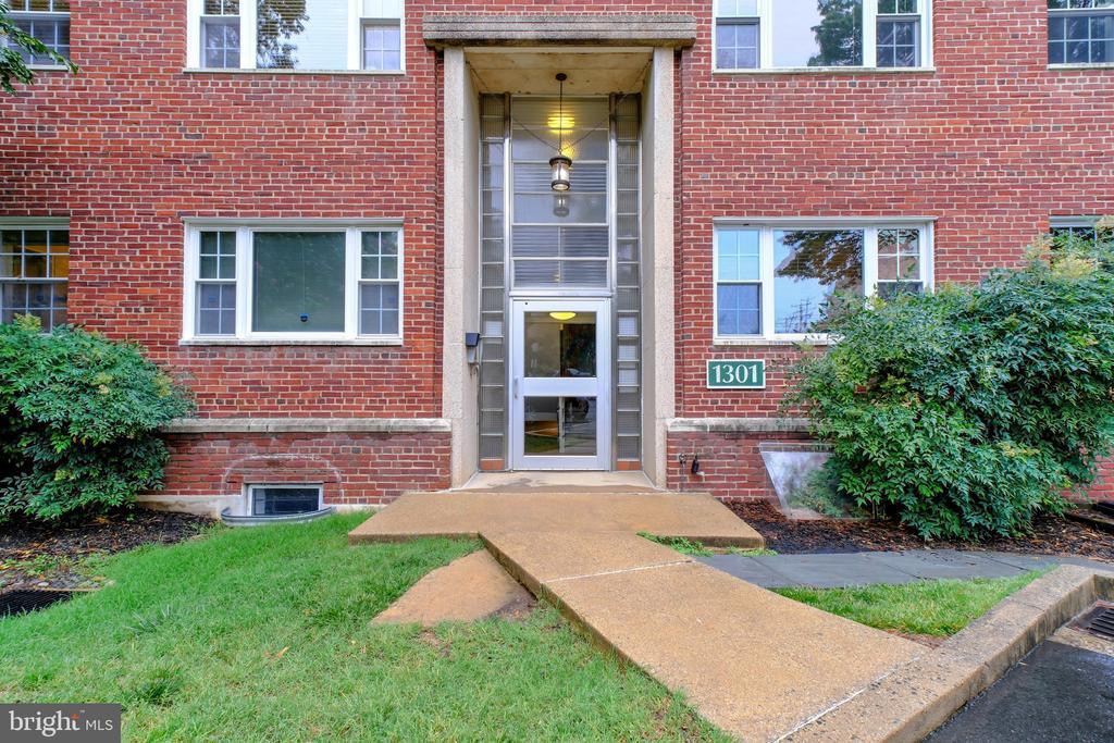 Foto principal - 1301 N Ode St