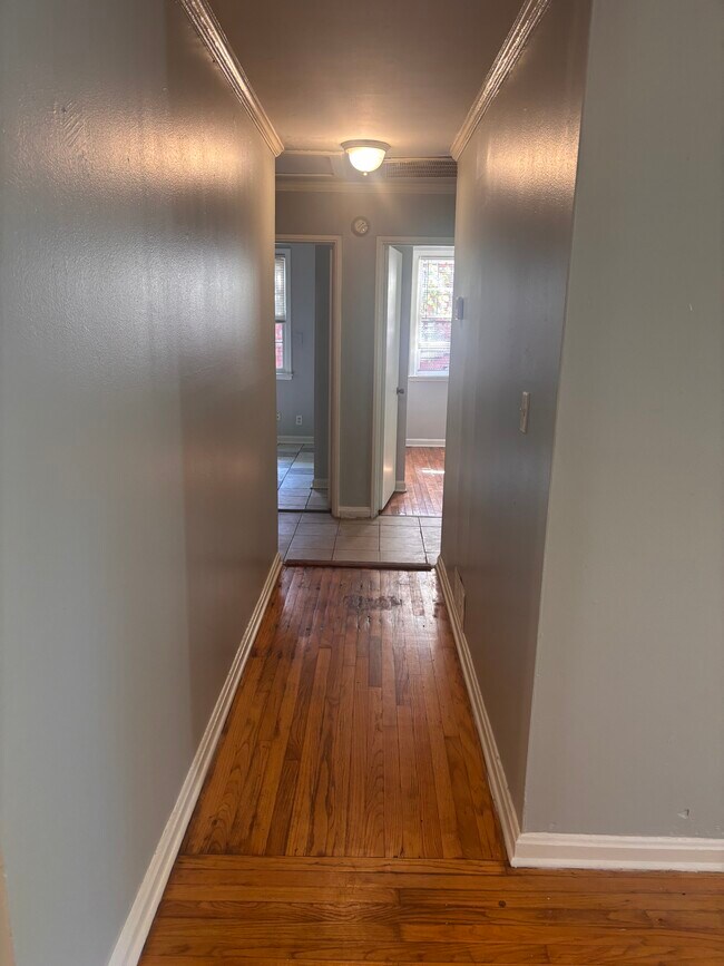 Foto del edificio - 216 Gardendale Dr