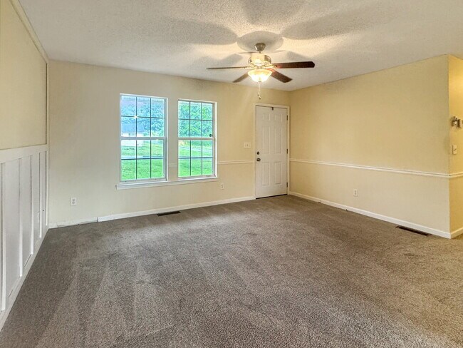 Building Photo - North Hall Ranch Available Immediately
