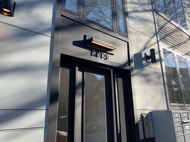 Building Photo - 1415 Oak St NW