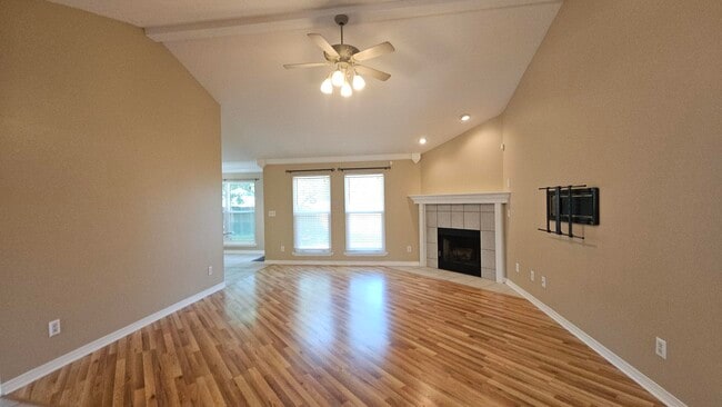 Building Photo - 124 Pritchard Rd