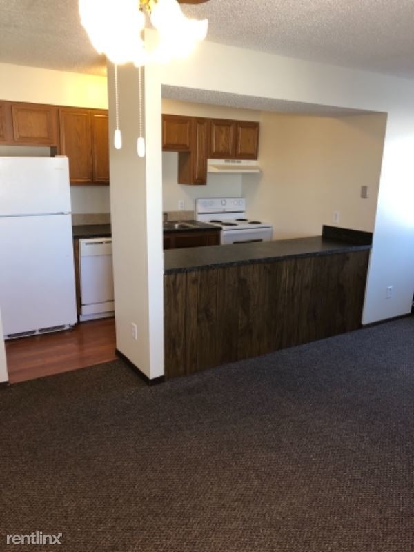 Building Photo - 1035 S Kansas St