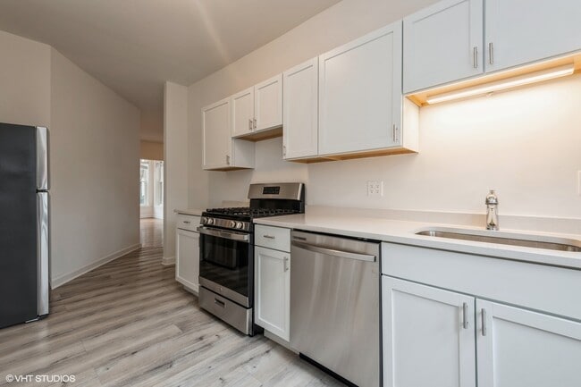 Foto del edificio - 6567 N Lakewood Ave