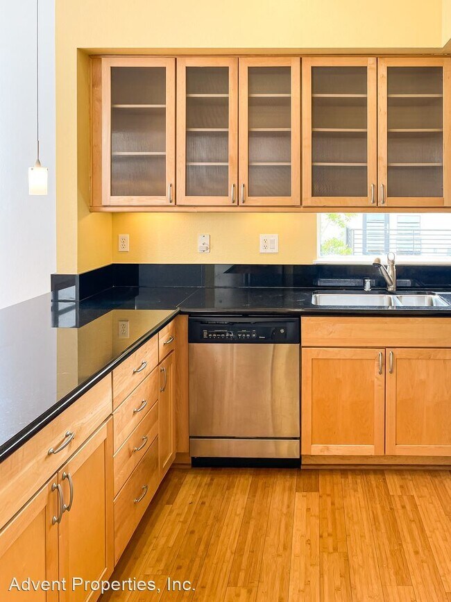 Building Photo - 2 br, 2.5 bath House - 58 Loop 22