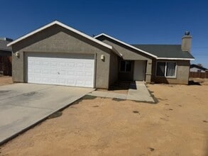 Building Photo - 7661 Dogbane Ave