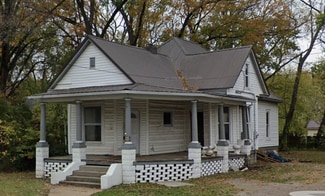 Building Photo - 216 N Lynn St