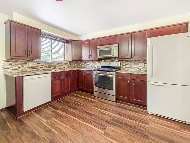 Foto del edificio - 7214 W Wrightwood Ave