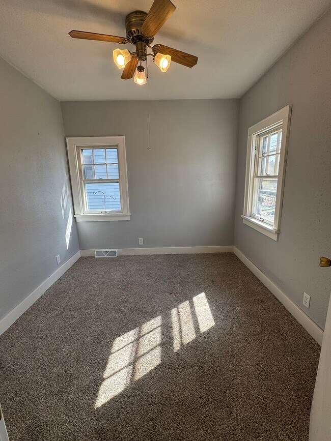 Foto del edificio - Waterloo 2 Bedroom House