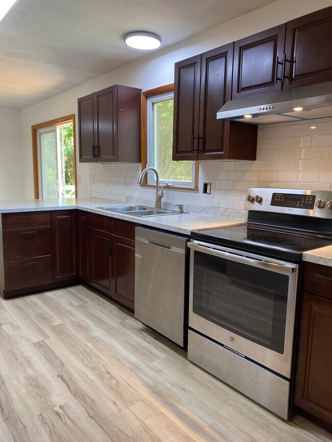 Foto del edificio - 5414 Grace Rd