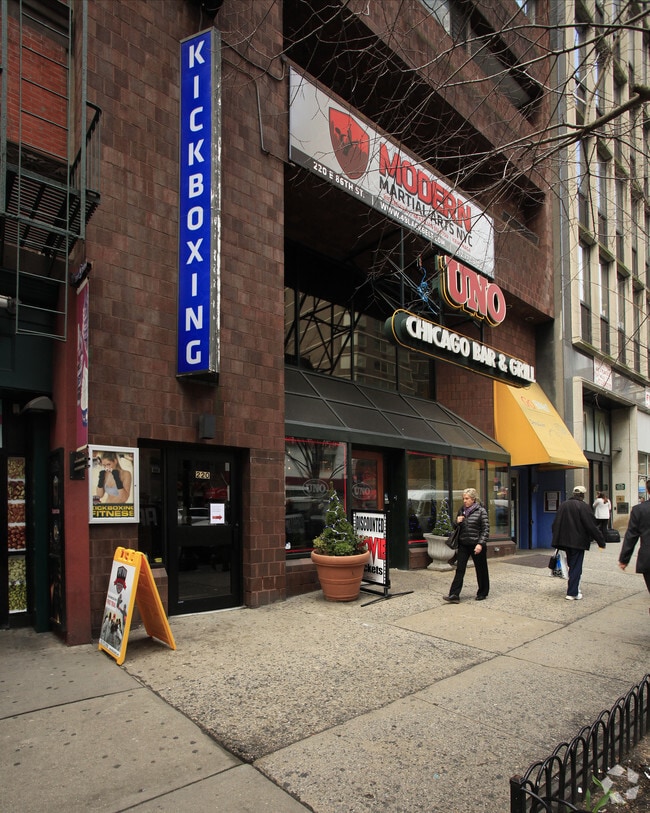 220 E 86th St - 220 East 86th