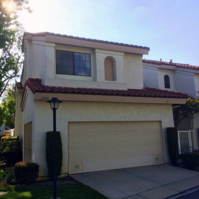 Primary Photo - 22900 Estoril Dr