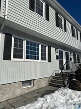 Building Photo - 44 Hillside Ave