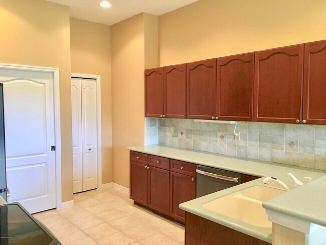 Foto del edificio - 2254 Brightwood Cir
