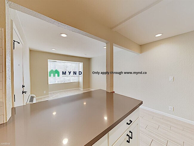 Building Photo - 1 br, 1 bath  - 2222 I St Apt 2
