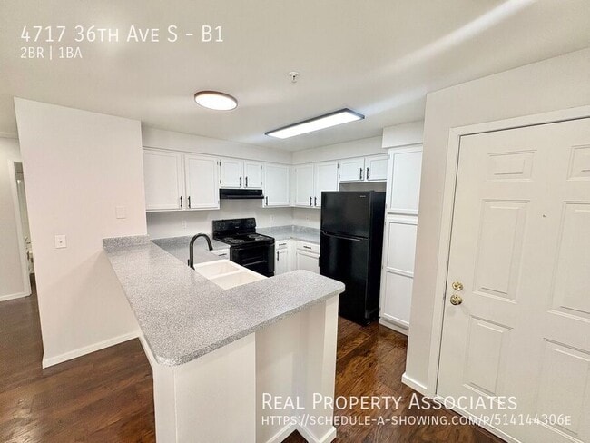 Building Photo - 4717 36th Ave S