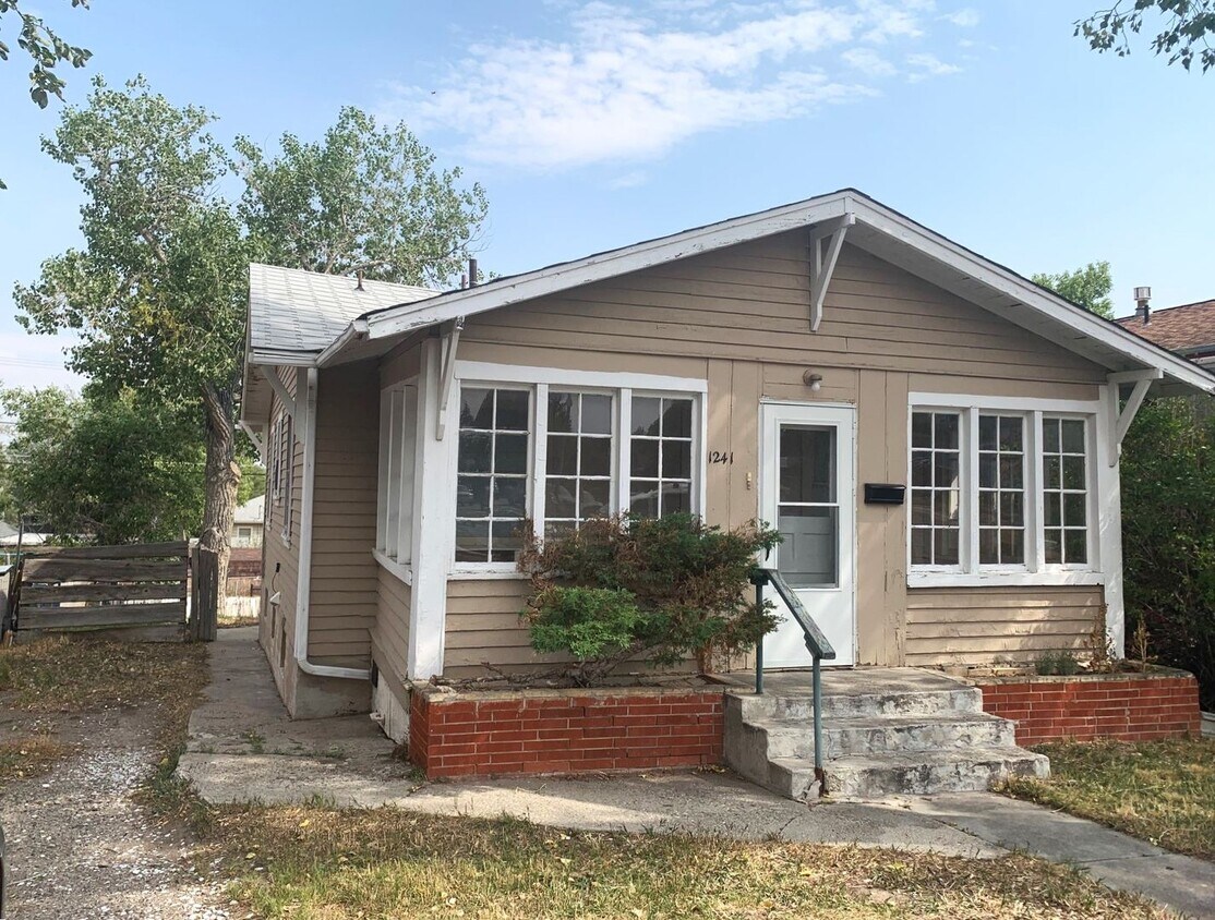 1241 S McKinley St, Casper, WY 82601 House Rental in Casper, WY