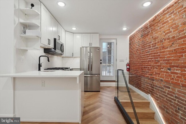 Foto del edificio - 1438 Tasker St