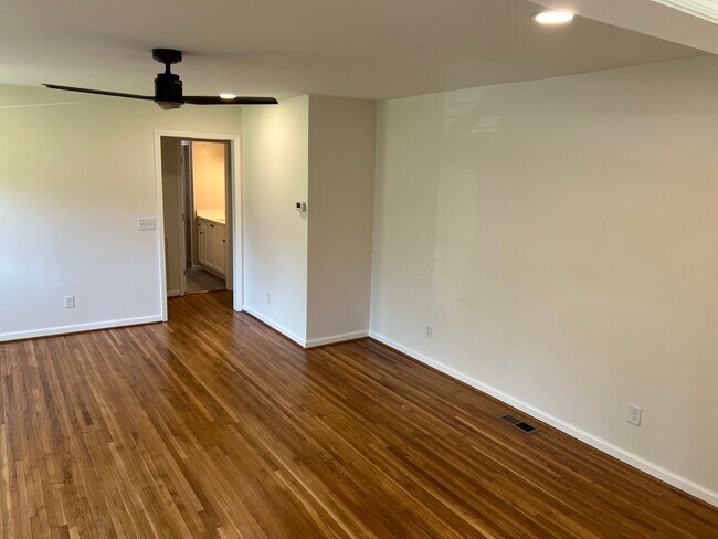 Foto del edificio - 1492 Arkadelphia Rd