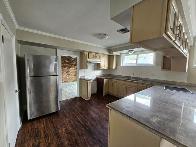 Foto del edificio - Spacious 4 Bedroom Single-Family Home in Gentilly