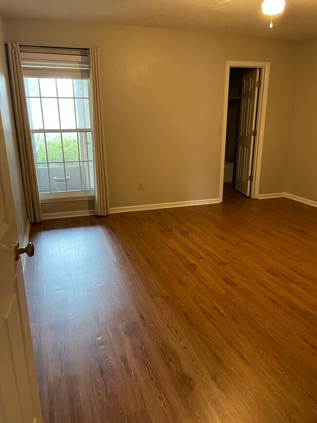 Primary Bedroom - 802 Elizabeth Dr
