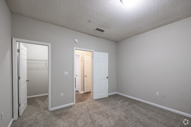 2BR - 2BA, 1154 Sqf - River Vista