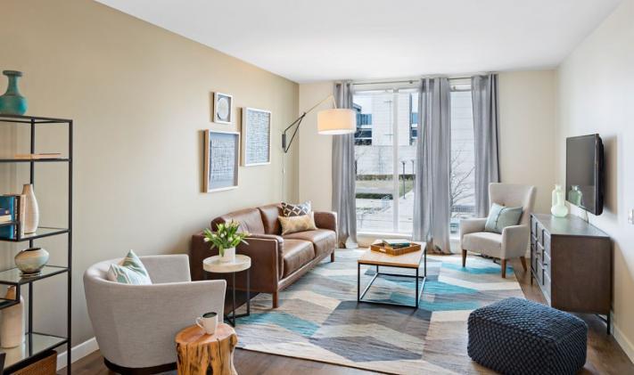 Foto principal - 411 D St