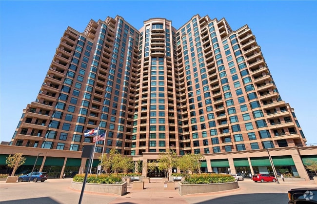 Building Photo - 8100 E Union Ave