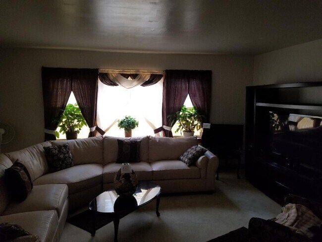 SALA DE ESTAR - 5119 W Van Buren St