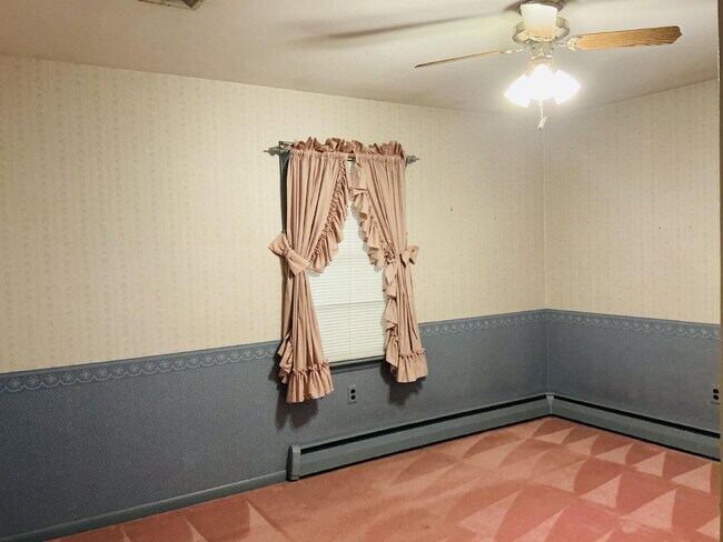 Foto del edificio - "Charming 3-Bedroom Home with 2 Full Baths...