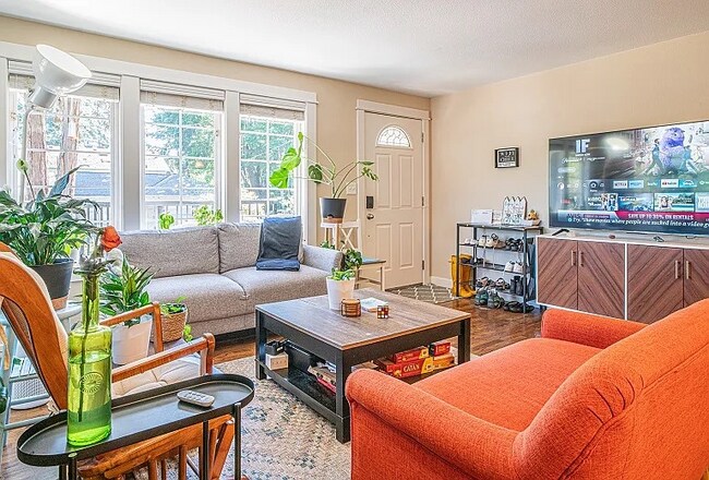 Foto del edificio - 13341 31st Ave NE