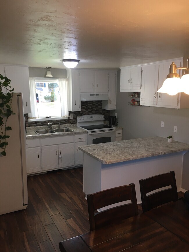 Building Photo - 2994 Sorenson Dr