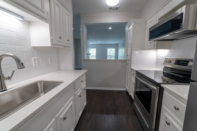 Foto del edificio - 4501 Druid Ln