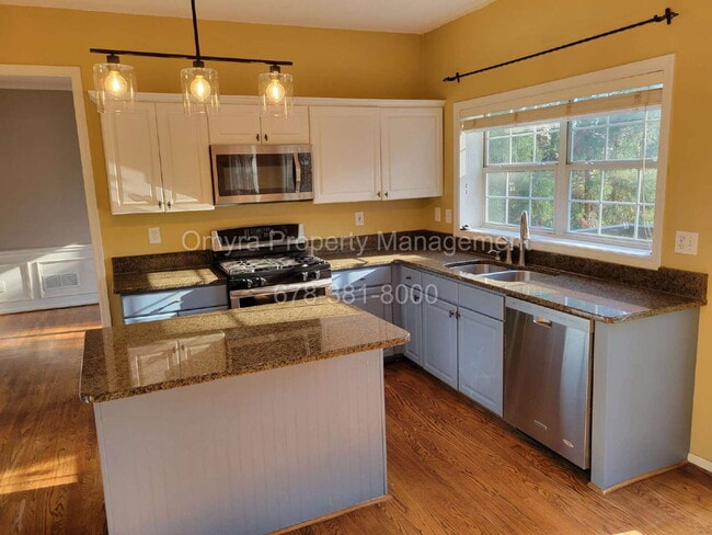 Photo - Beautiful 4 Bedroom Home in Cumming!