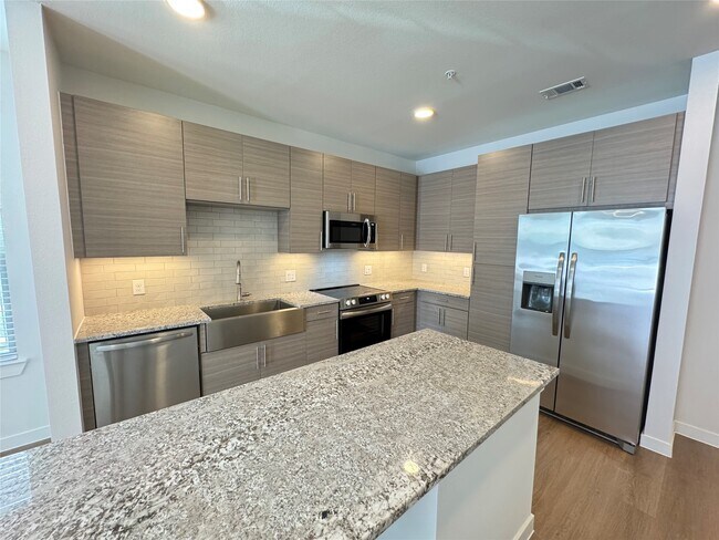 Foto del edificio - 9302 Fry Rd