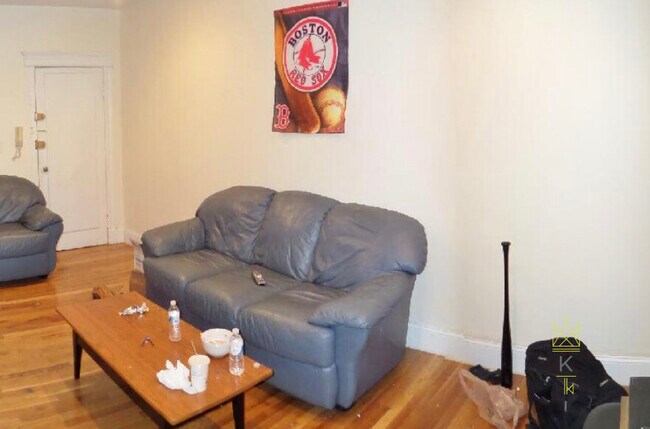 Foto del edificio - 1868 Commonwealth Ave