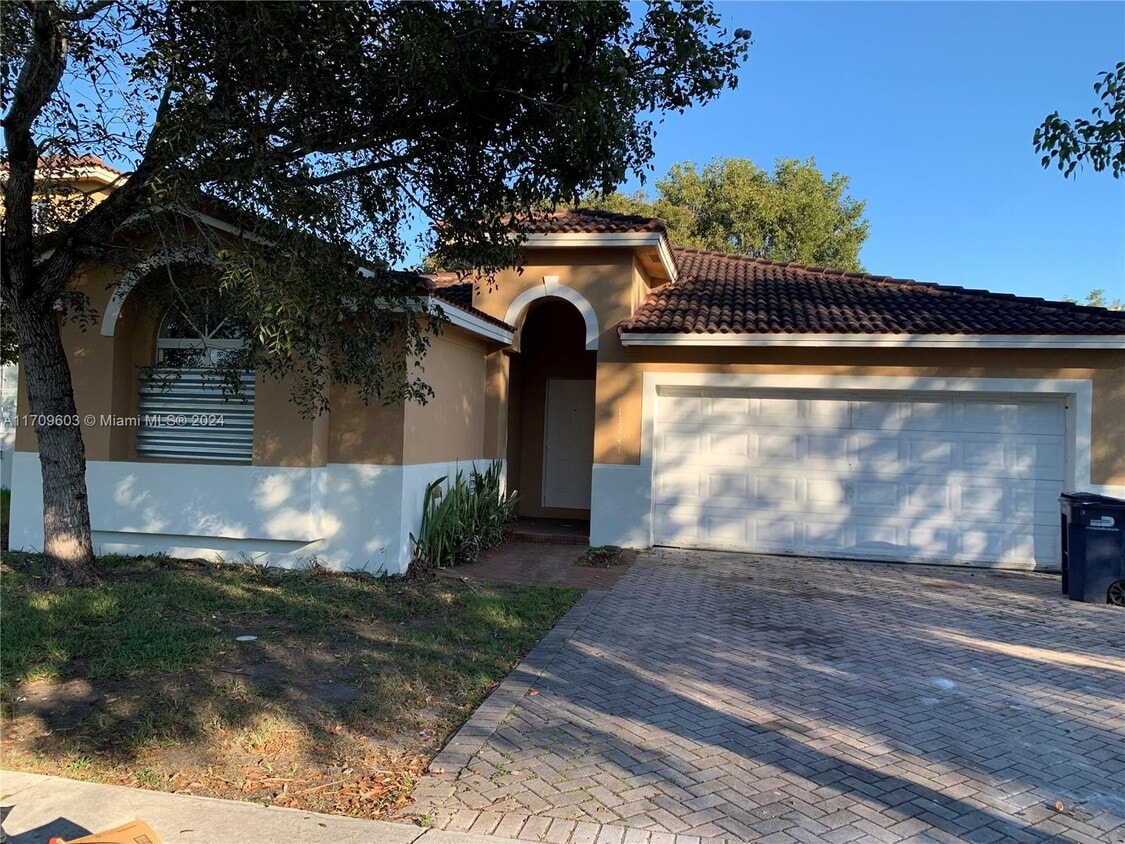 Foto principal - 13241 SW 284th St