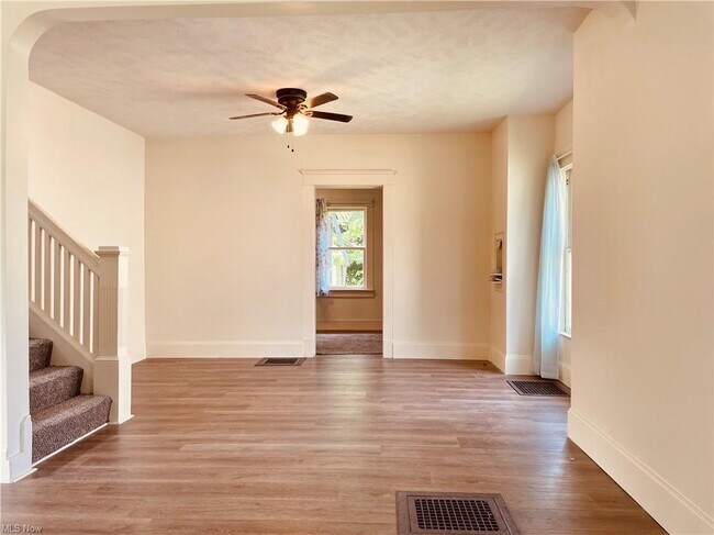 Foto del edificio - 5513 Jefferson Ave