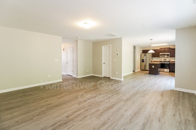 Building Photo - 4522 Jersey St
