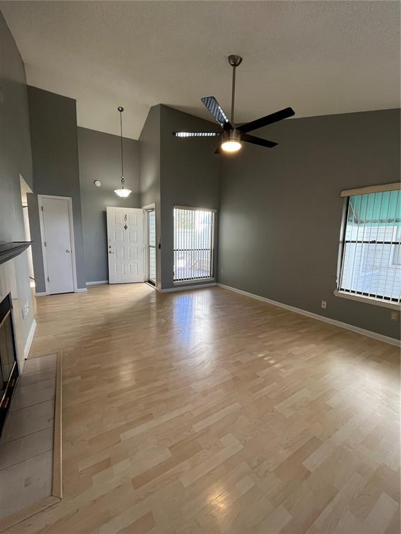 Building Photo - 3127 W Sligh Ave