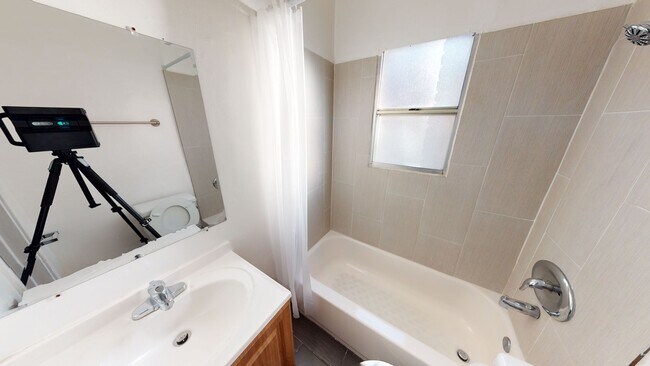 Foto del interior - 1006 Orange Drive | Move In Now