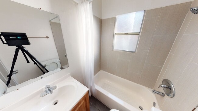Interior Photo - 1006 Orange Drive | Move In Now